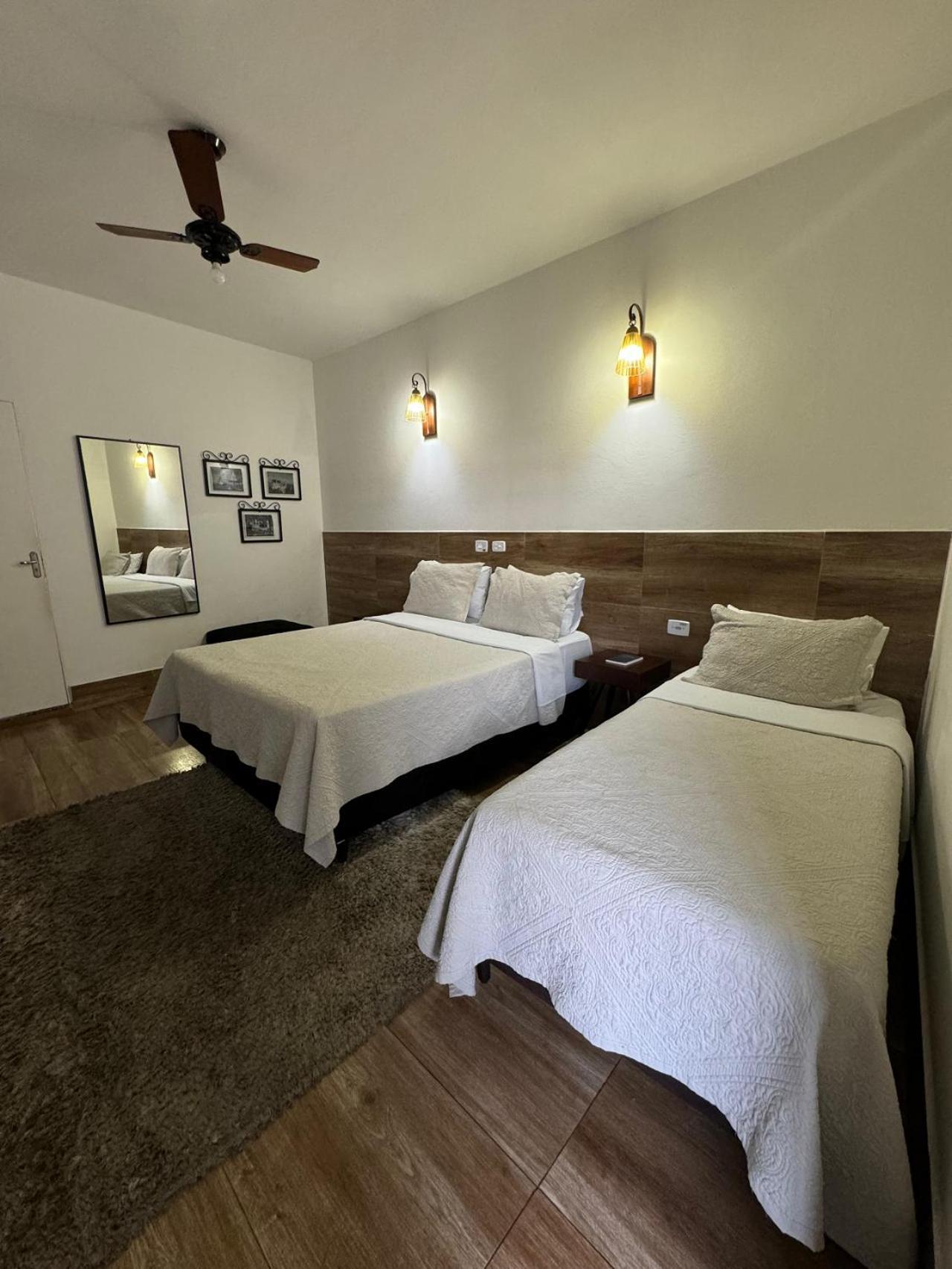 Medieval Hotel 特雷斯科拉松伊斯 外观 照片